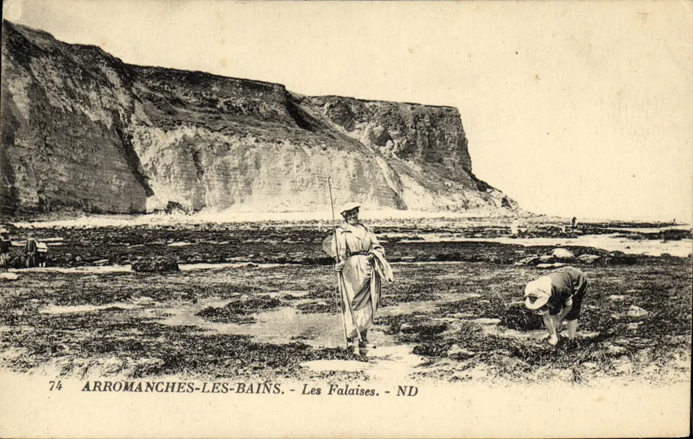 Arromanches-les-Bains — Les Falaises — ND — n°74 - Frente