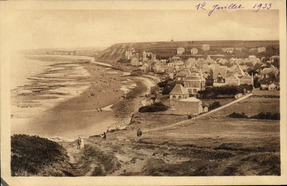 Allgemeiner Blick von den Klippen — Arromanches — Verlag Lévy et Neubüdin, n°3 - Vorderseite