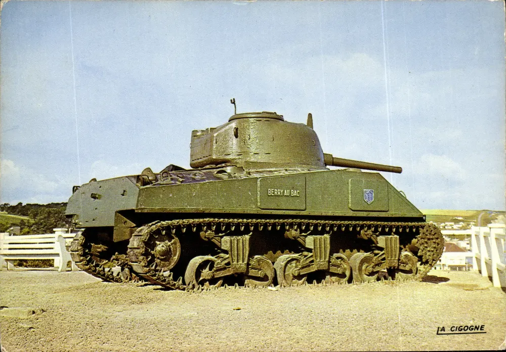Tanque M4 Sherman — Arromanches — Edição La Cigogne - Frente