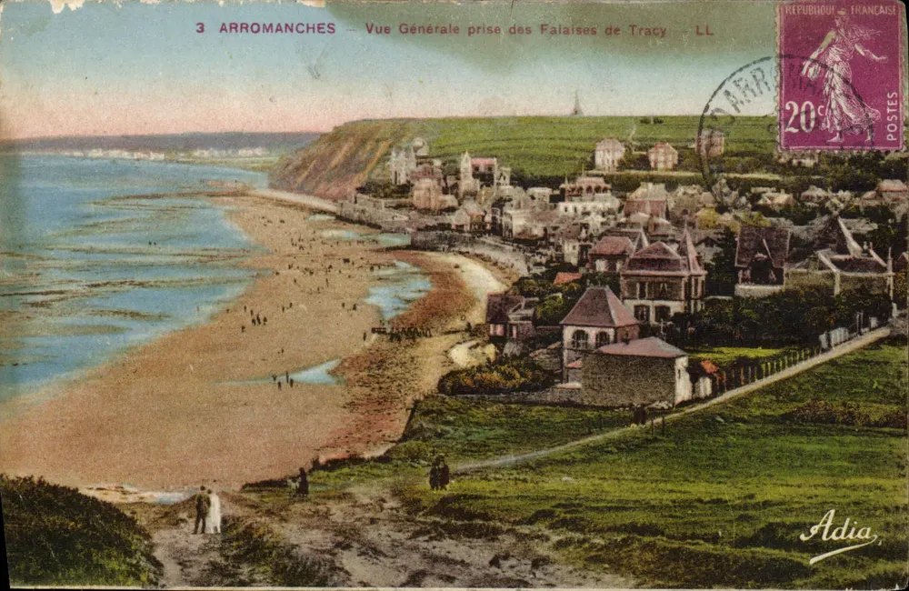 Arromanches — Allgemeiner Blick von den Tracy-Cliffs — Adia - Vorderseite