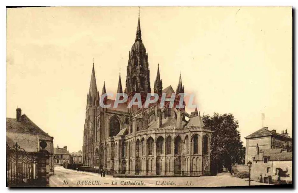 Bayeux — A Catedral — A Abside — LL. — N°10 - Frente