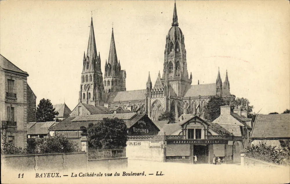 Bayeux — Ansicht der Kathedrale vom Boulevard — LL. — Nr. 11 - Vorderseite