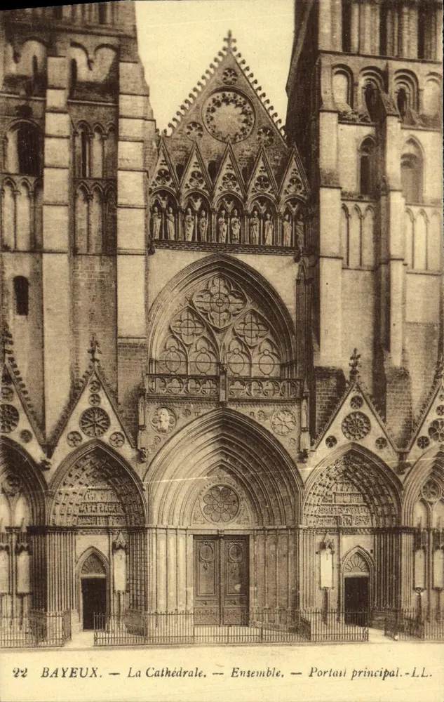 Bayeux — Die Kathedrale — Ensemble — Haupteingang — L.L. - Vorderseite