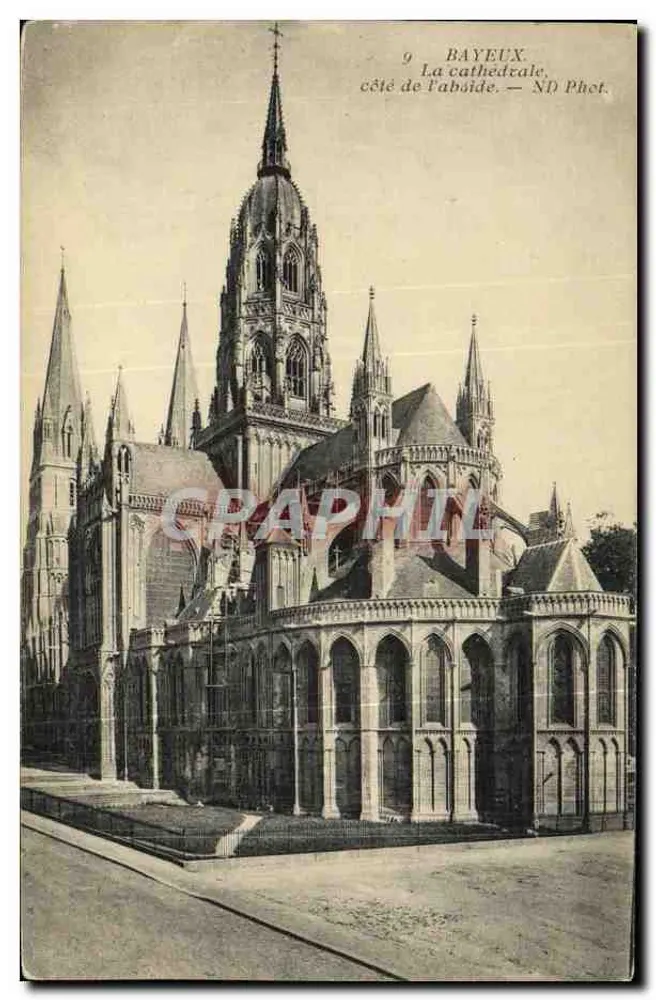Bayeux — A catedral, lado da abside — ND Phot. - Frente