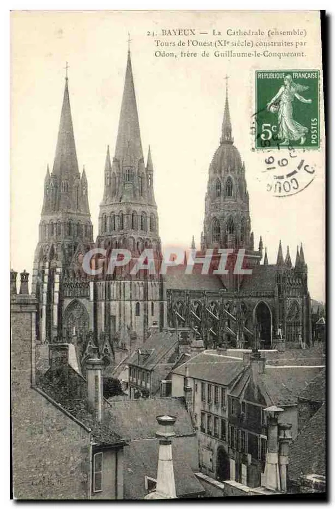 Bayeux — Die Kathedrale (Gesamtansicht) — Westtürme (11. Jahrhundert), errichtet von Odon, Bruder von Wilhelm dem Eroberer - Vorderseite