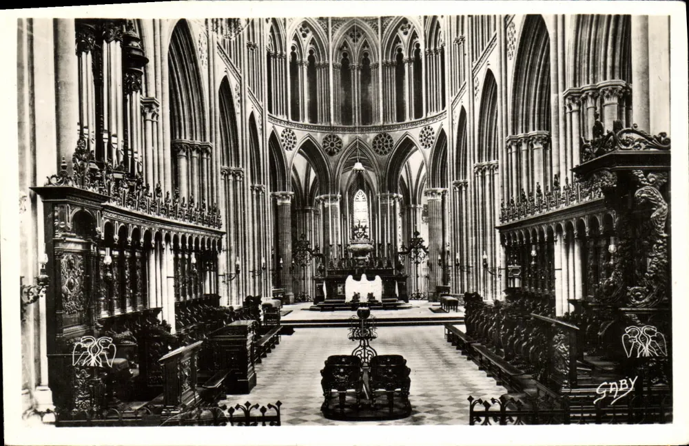 Bayeux — A Catedral — O Cúrio — Edições Caby - Frente