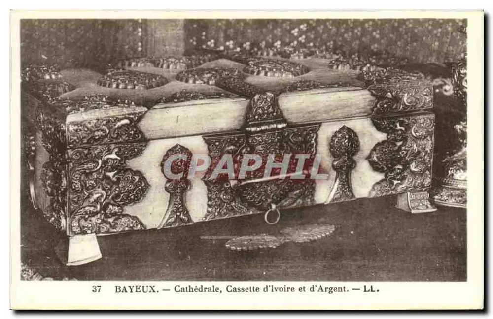 Bayeux — Kathedrale, Elfenbein- und Silberkästchen — LL. n°37 - Vorderseite