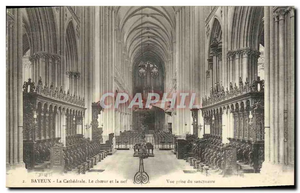 Bayeux - A Catedral. O coro e a nave — Vista tirada do santuário — Coleção K.H. - Frente