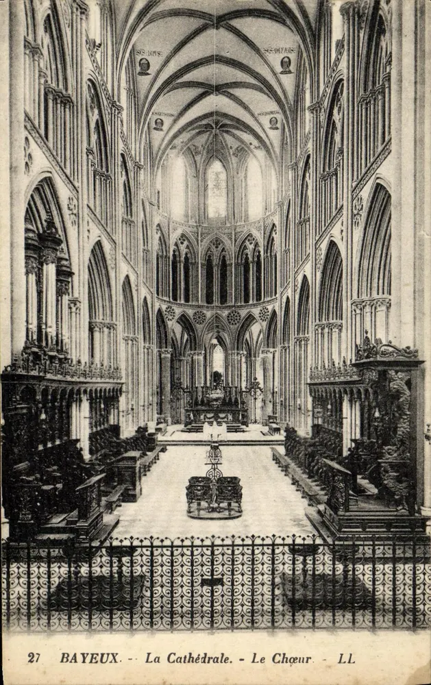 Bayeux — A Catedral — O Coro — LL. — n°27 - Frente