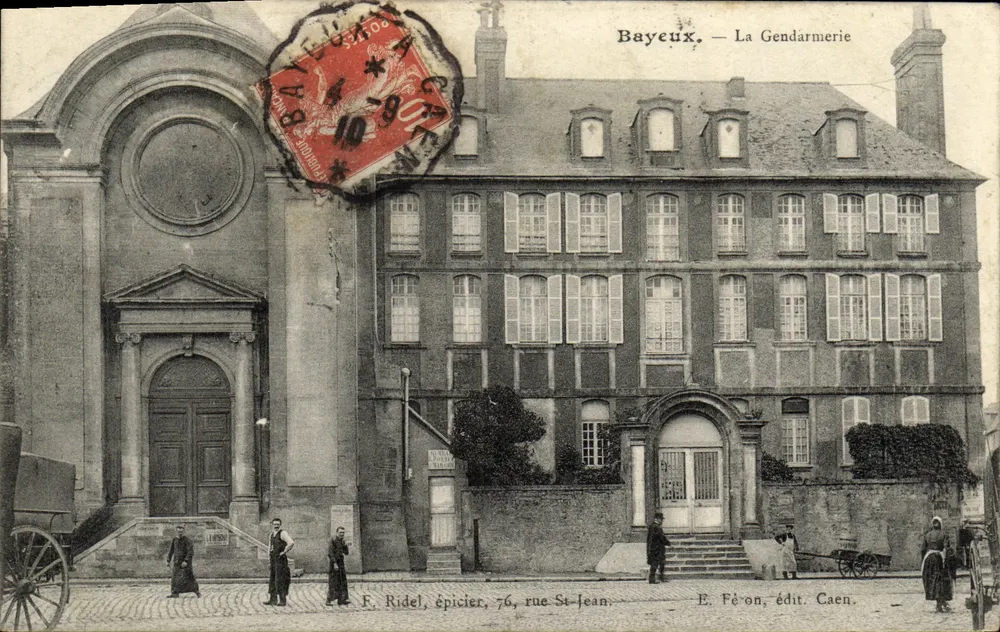 Bayeux — A Gendarmeria — E. Féon, editor Caen - Frente