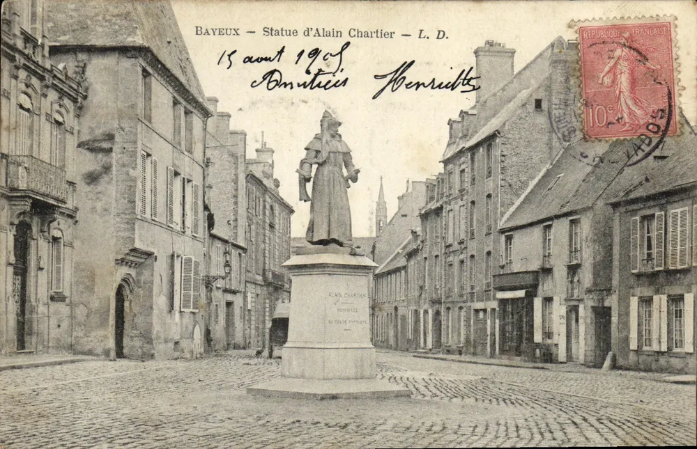 Bayeux — Estátua de Alain Chartier — L. D. - Frente