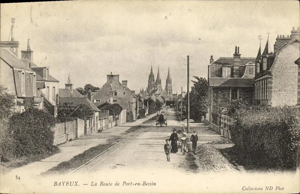 Bayeux — Die Route nach Port-en-Bessin — Collections ND Phot - Vorderseite