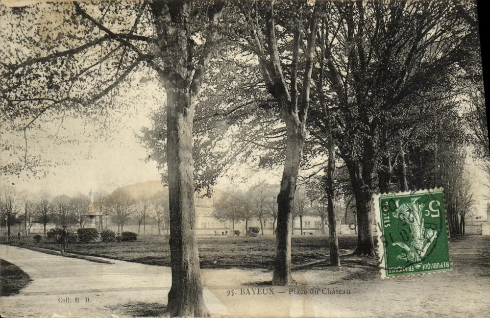 Bayeux — Place do Castelo — editor R.D. n°95 - Frente