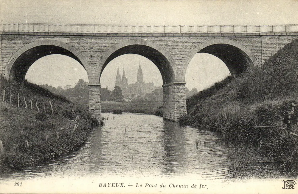 Bayeux — O Ponte do Caminho de Ferro — JND. N° 204 - Frente