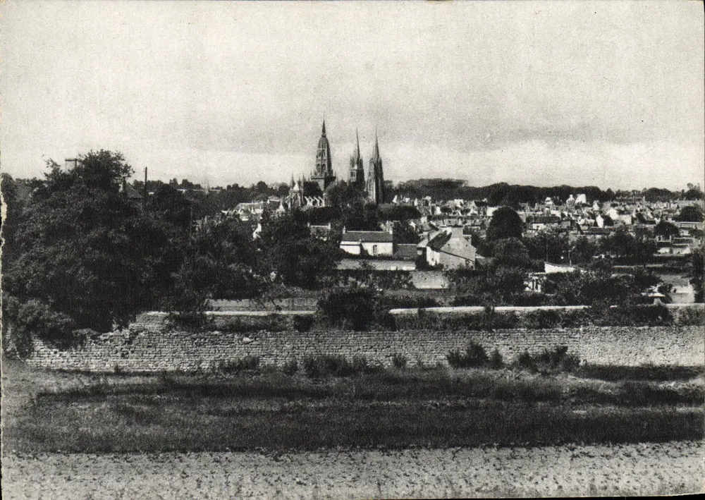 Bayeux — Vista geral — Editor F.A.P. n°296 - Frente