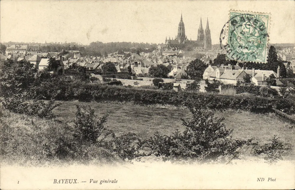 Bayeux — Visão geral — ND Phot - Frente