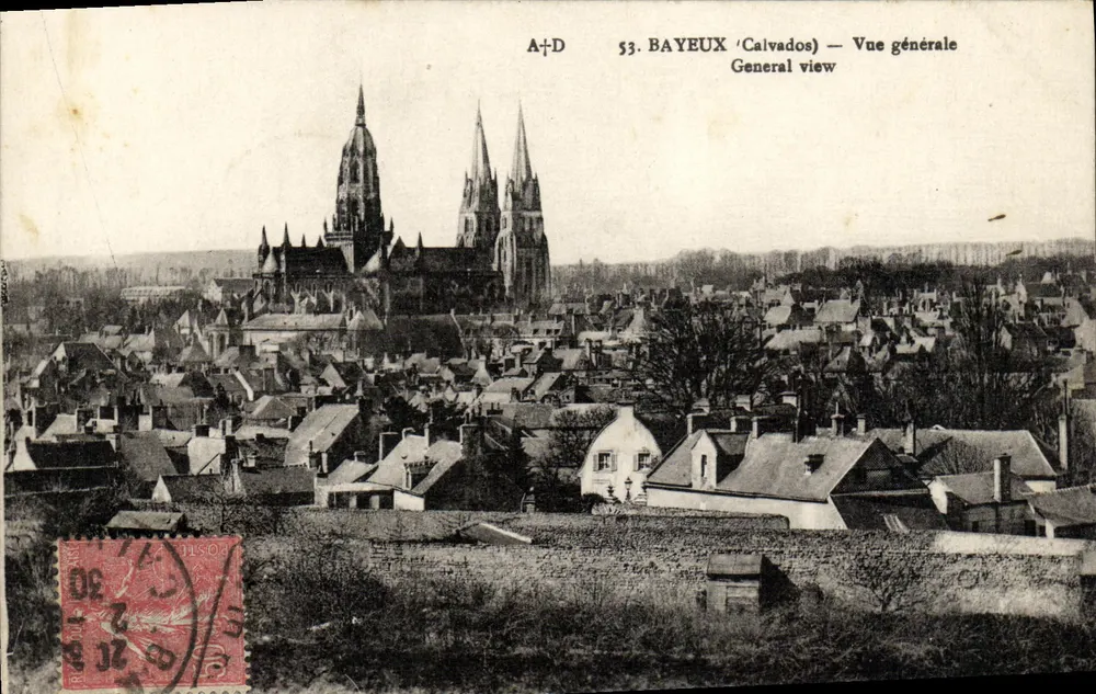 Bayeux (Calvados) — Vista geral — A+D - Frente