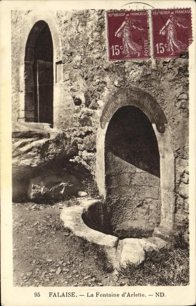 FALAISE — A Fonte de Arlette — Bilhete postal moderno n°95 - Frente