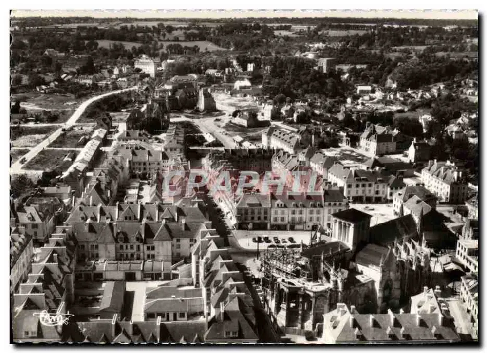 Falaise (Calvados) — Luftbild — Kirche St-Gervais und das Zentrum — Aériennes Combier Editions, Macon - Vorderseite
