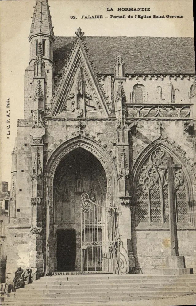 Falaise — Portal der Kirche Saint-Gervais — C.P.A. Paris, Nr. 32 - Vorderseite