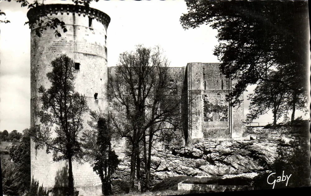 Castelo de Falaise — Editora Gaby — N°11 - Frente