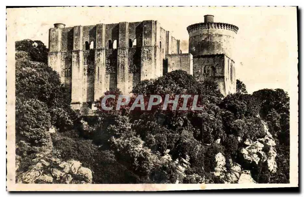 O Castelo (lado norte) — Falaise (Calvados) — Editor Gaby - Frente
