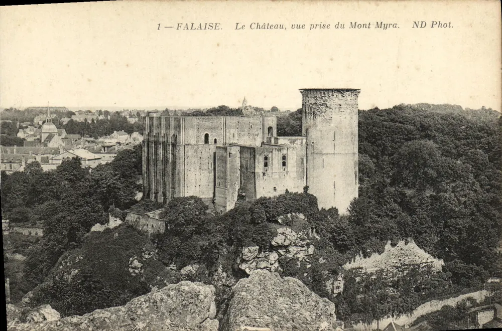 FALAISE. Das Schloss, Blick vom Mont Myra — ND Fotografie - Vorderseite