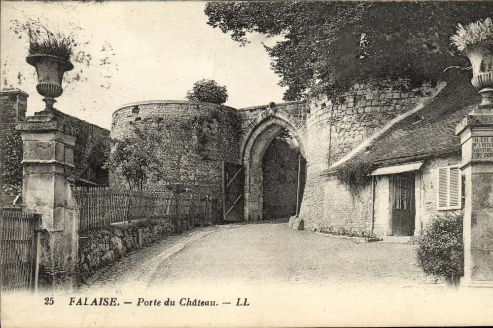 FALAISE — Porta do Castelo — LL - Frente