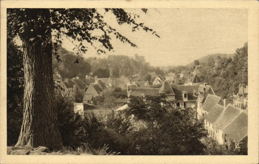 FALAISE — Tal der Authe und Schloss des Wilhelm der Eroberer — A. Froment, Caen - Vorderseite