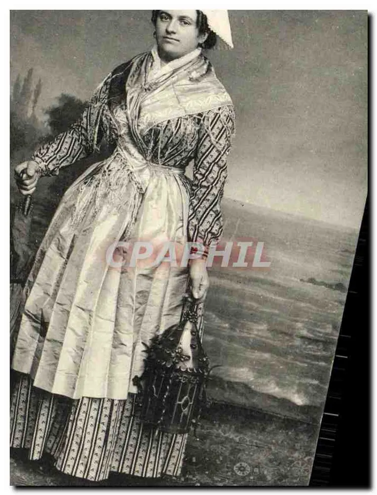 Frau im traditionellen Kleid — Landschaft — A. Duboisy, Verlag, Commes (Calvados) - Vorderseite