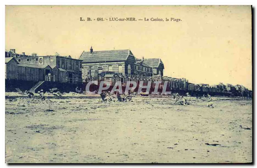 LUC-sur-MER — O Casino, a Praia — L. B. - 681 - Frente