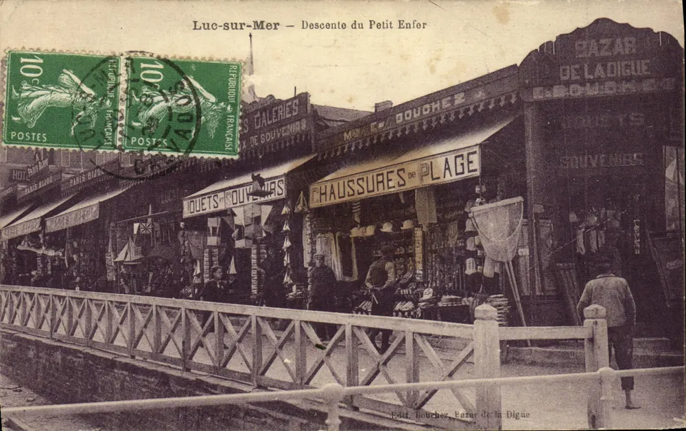 Luc-sur-Mer — Descida do Petit Enfor — Edit. Boucher, Bazar da Digue - Frente