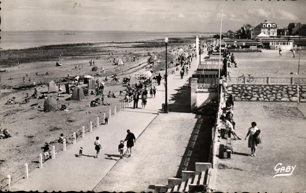 Luc-sur-Mer — Die Promenade de la Digue und die Strände — Éditions Gaby - Vorderseite