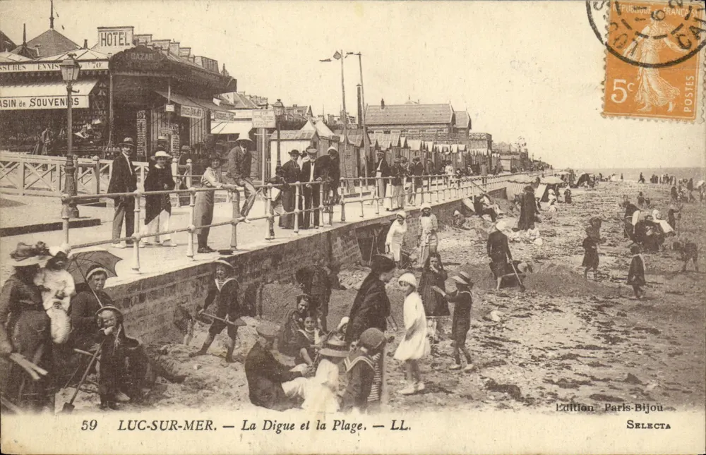 Luc-sur-Mer — Die Digue und der Strand — Edition Paris-Bijou - Vorderseite