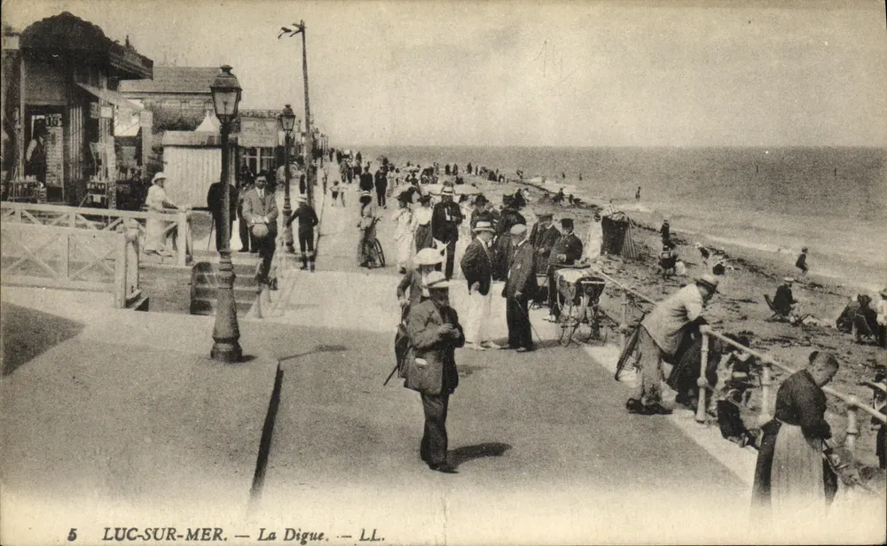 Luc-sur-Mer — La Digue — LL. Éditeur LL. N° 5 - Frente