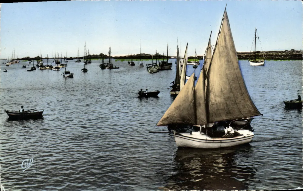 Luc-sur-Mer — Pequenos barcos — Cie des Arts Photomécaniques, Paris-15 - Frente