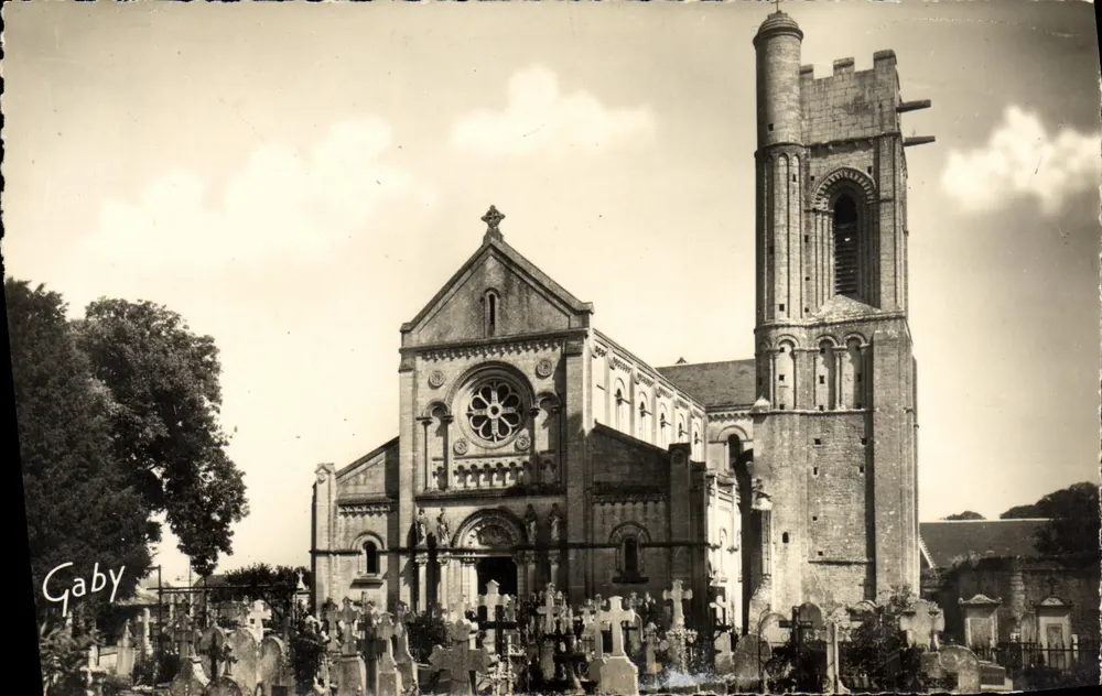 Die Kirche und die Alte Turm — Luc-sur-Mer (Calvados) — Éditions Gaby - Vorderseite