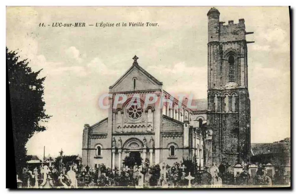 Luc-sur-Mer — Die Kirche und die Alte Turm. - Vorderseite