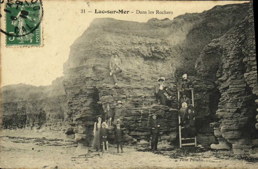 Luc-sur-Mer — Nos Rochos — Pequeno Paraíso — Editor desconhecido, n° 31 - Frente