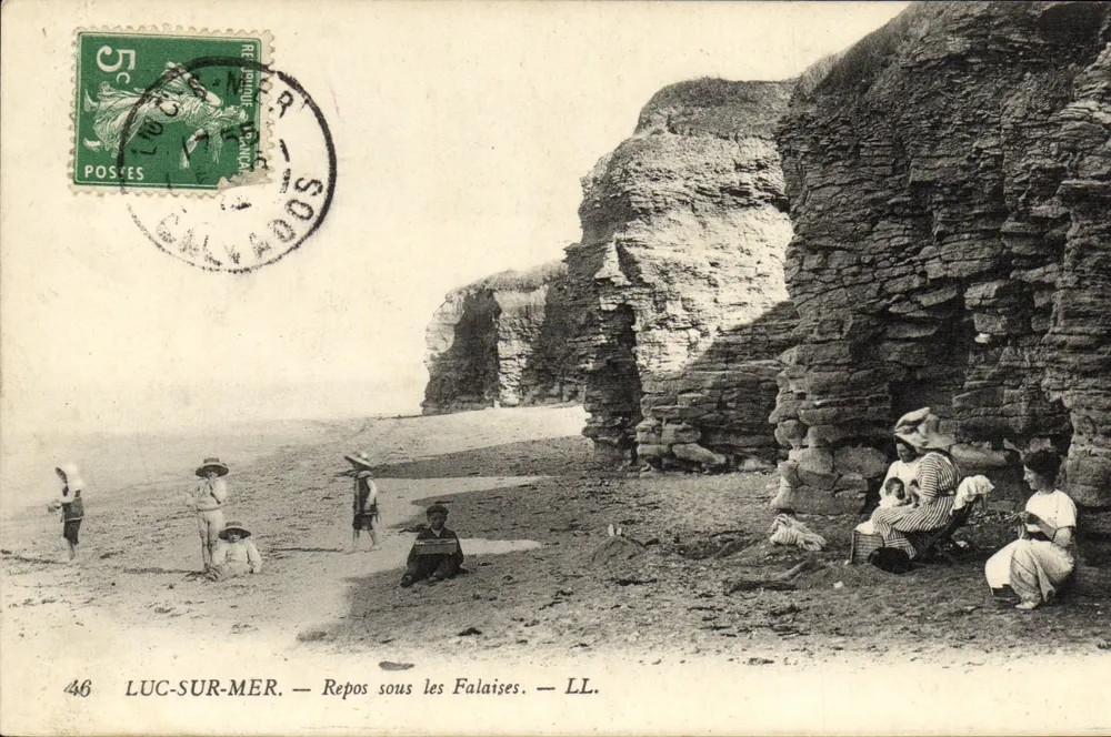 Luc-sur-Mer — Ruhe unter den Klippen — LL. — N°46 - Vorderseite