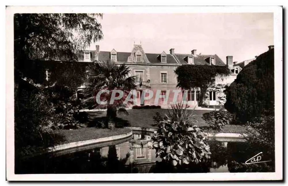 Luc-sur-Mer — Das Rathaus und das Wasser-Spiegel im Park — C.A.P. Paris - Vorderseite