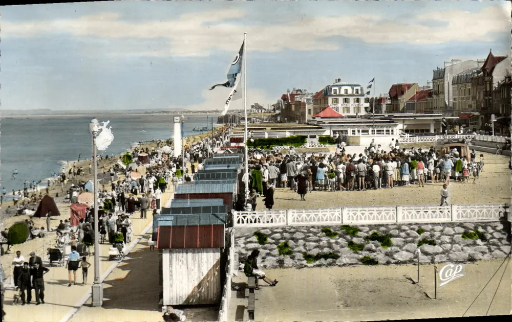 Plaża i promenada w Deauville — Cap - Awers