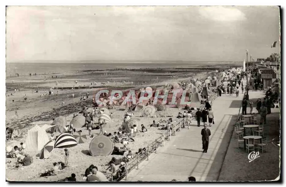 Bilhete postal antigo Luc-sur-Mer — Vista geral da Praia — Real Photo, n°809 - Frente