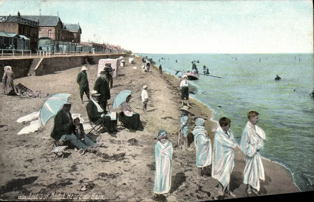Luc-sur-Mer — Die Badezeit — Agnès Photo, L. V. & Cie, Paris - Vorderseite