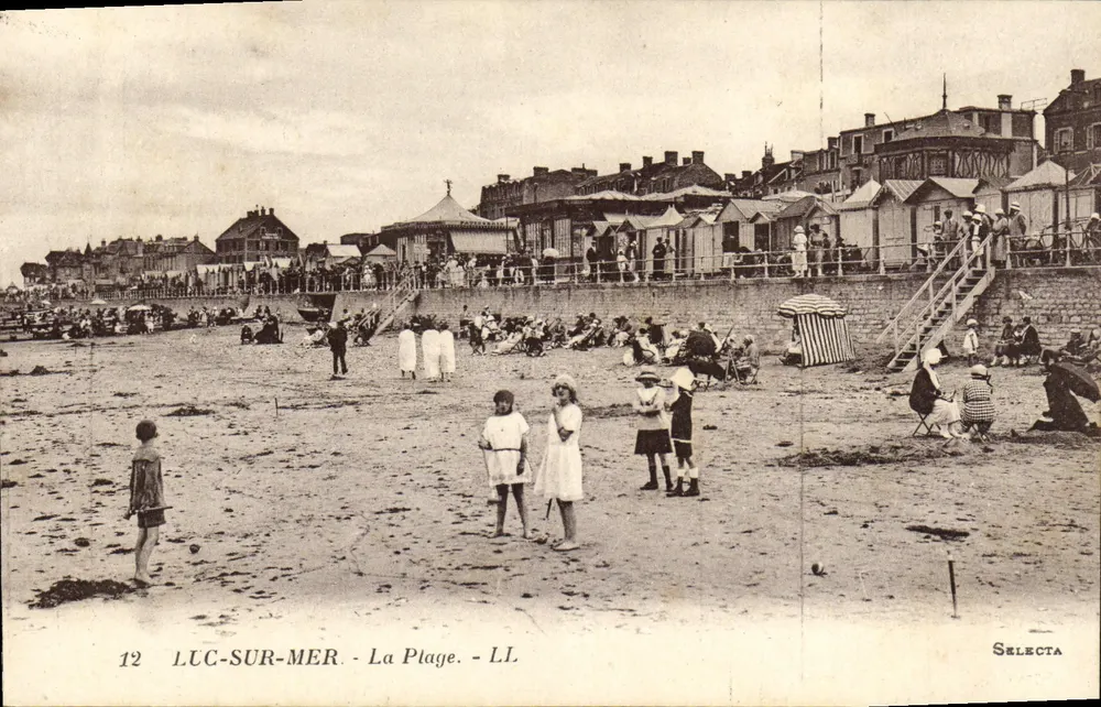 Luc-sur-Mer - A Praia - Selecta - Frente