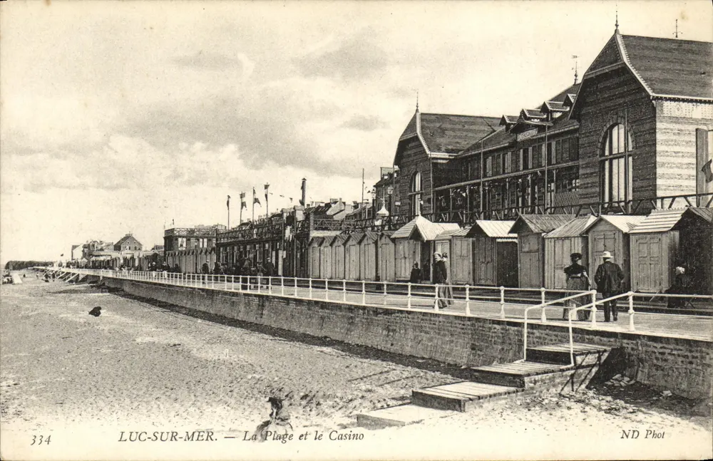 Luc-sur-Mer — La Plage et le Casino — ND Phot, n° 334 - Recto