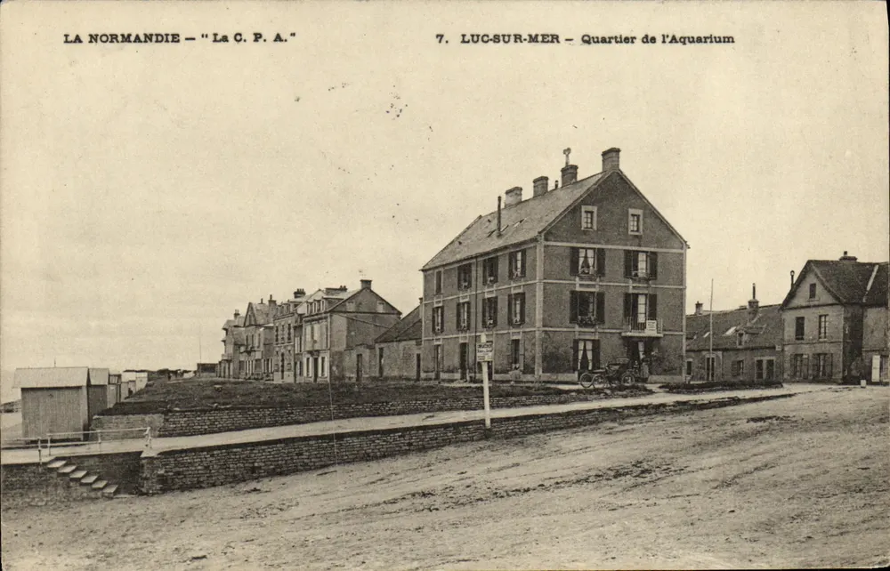 Luc-sur-Mer — Bairro do Aquário — A C.P.A. - Frente