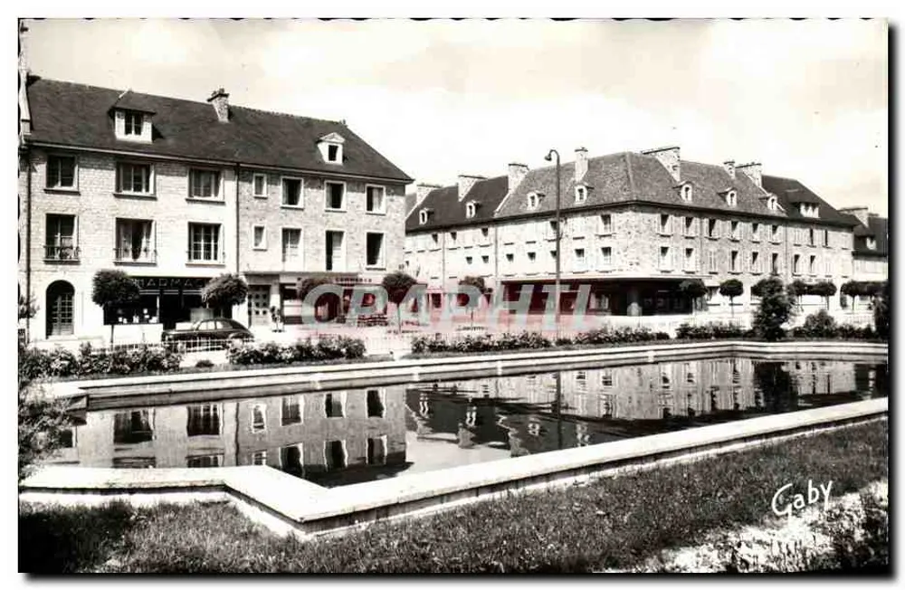 AUNAY-sur-ODON — Rue d'Harcourt und der Bassin — Éditions Gaby, Nantes - Vorderseite