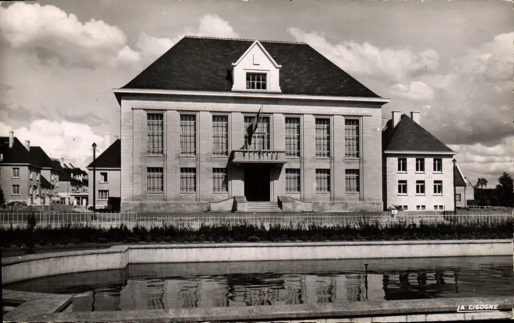 Hôtel de Ville d'Aunay-sur-Odon — Calvados — Éditions 'La Cigogne' - Awers