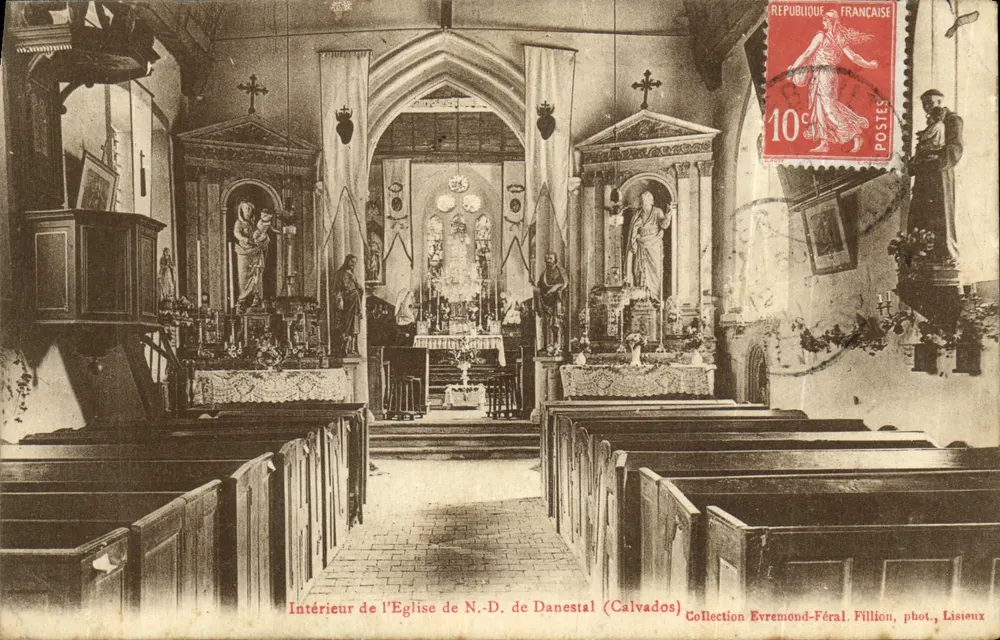 Innenraum der Kirche Notre-Dame de Danestal (Calvados) — Sammlung Evremond-Féral Fillion, Foto Lisieux - Vorderseite